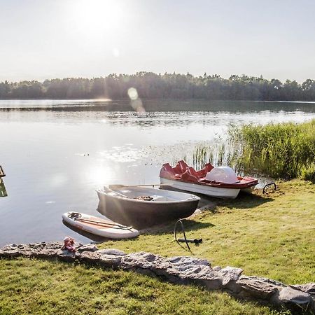 Dom Nad Jeziorem Ublik Z Sauna I Jacuzzi Buitenkant foto