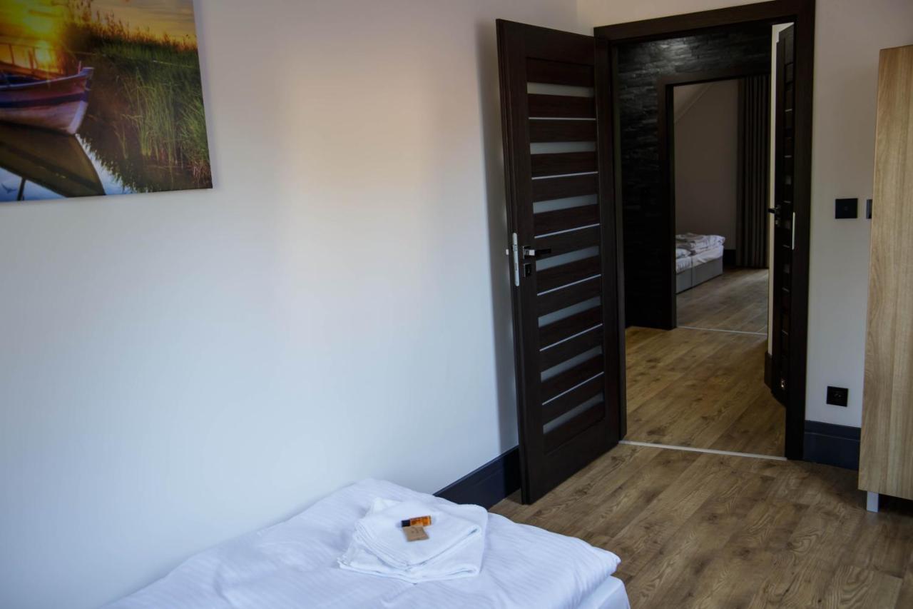 Dom Nad Jeziorem Ublik Z Sauna I Jacuzzi Buitenkant foto