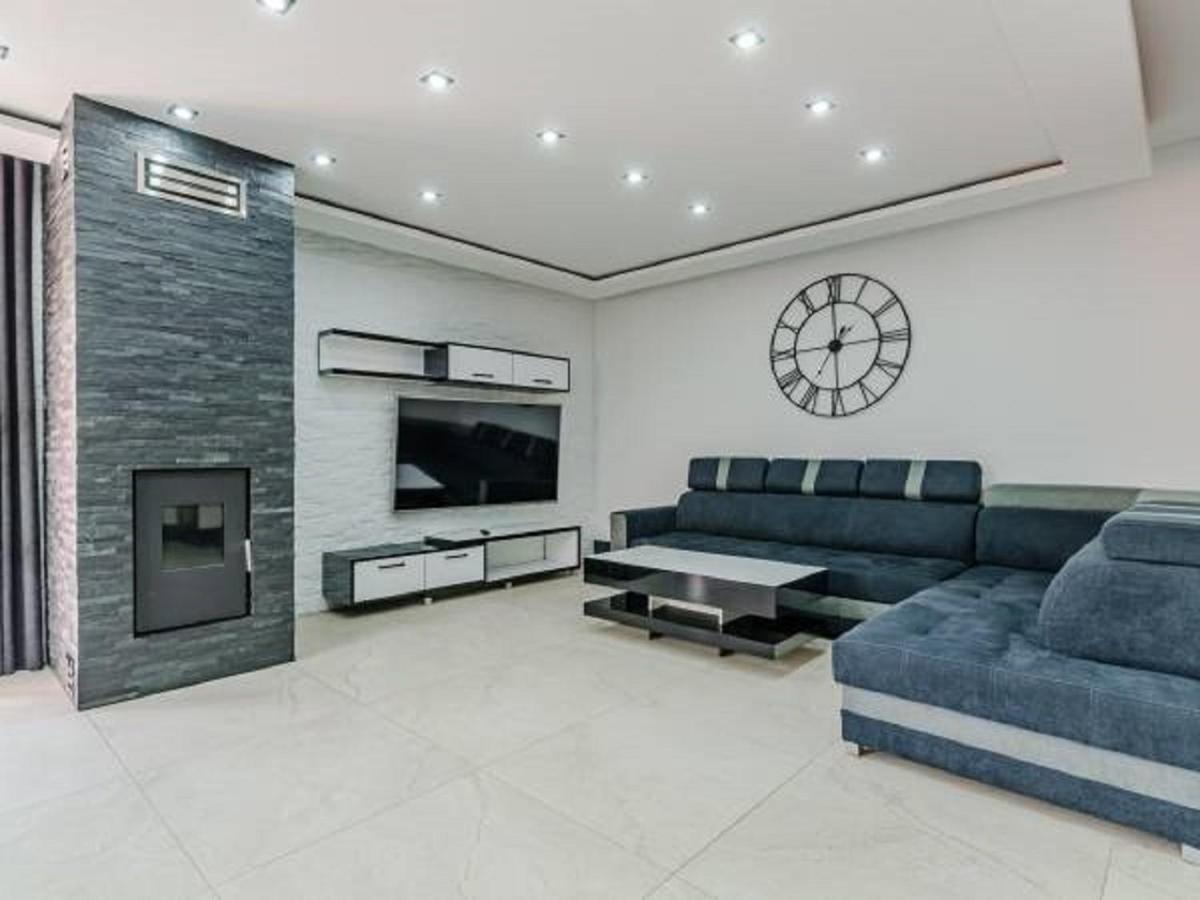 Dom Nad Jeziorem Ublik Z Sauna I Jacuzzi Buitenkant foto